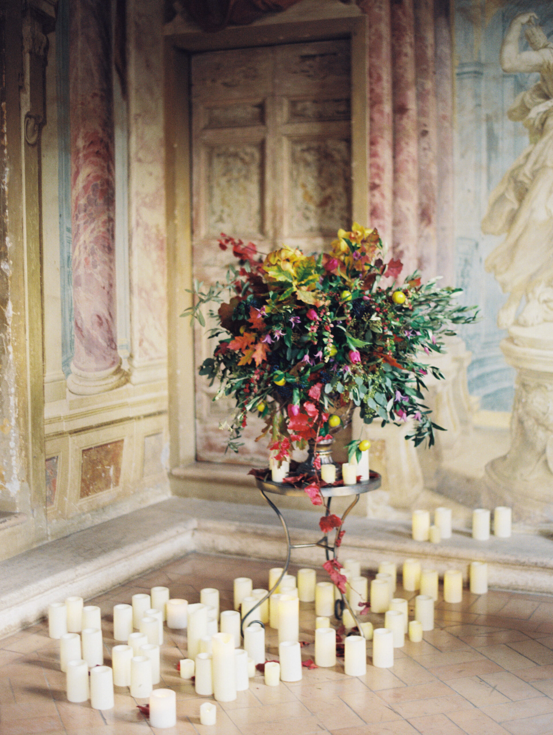 italian villa wedding flowers