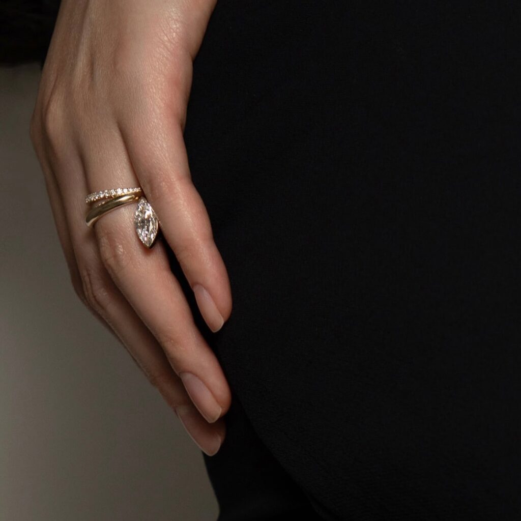 selena gomez engagement ring marquise